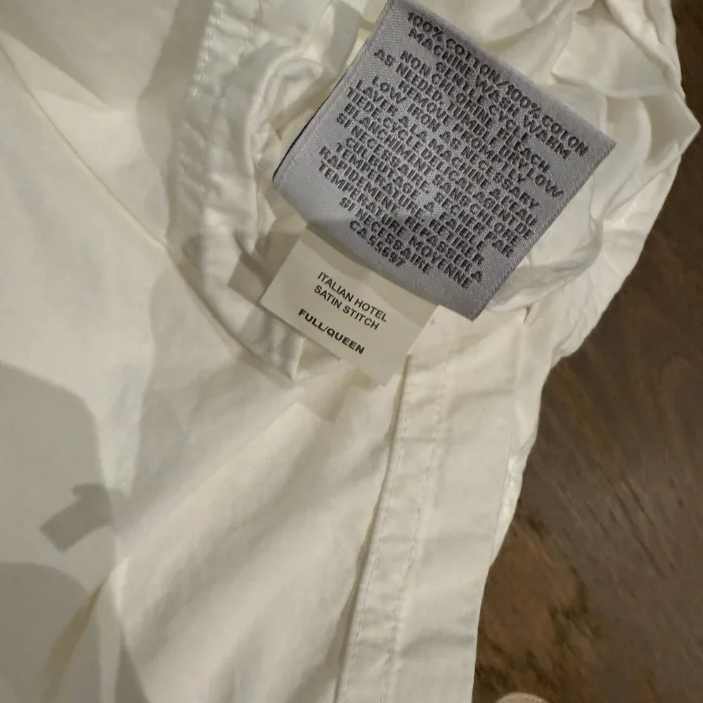 Restoration Hardware - Italian Hotel Satin Stitch White Duvet Cover - Queen - Picture 4 of 4